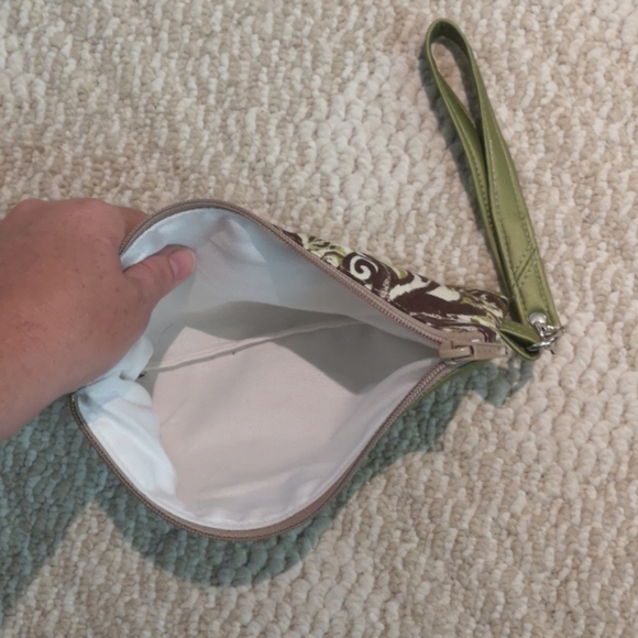 Echoes in the attic Clutch - Picture 4 of 6